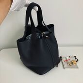 ピコタン 22cm（ブランドバッグ）の商品画像 - 査定依頼日：2025年8月22日 - 最高査定価格：580,000円