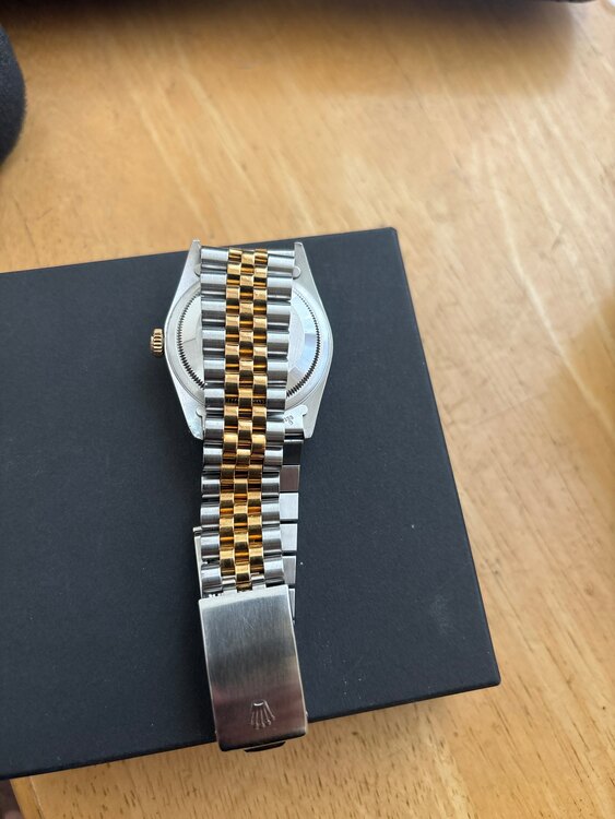 ロレックス デイトジャスト 1623（高級時計）の商品画像 - 査定依頼日：2025年3月23日 - 最高査定価格：900,000円