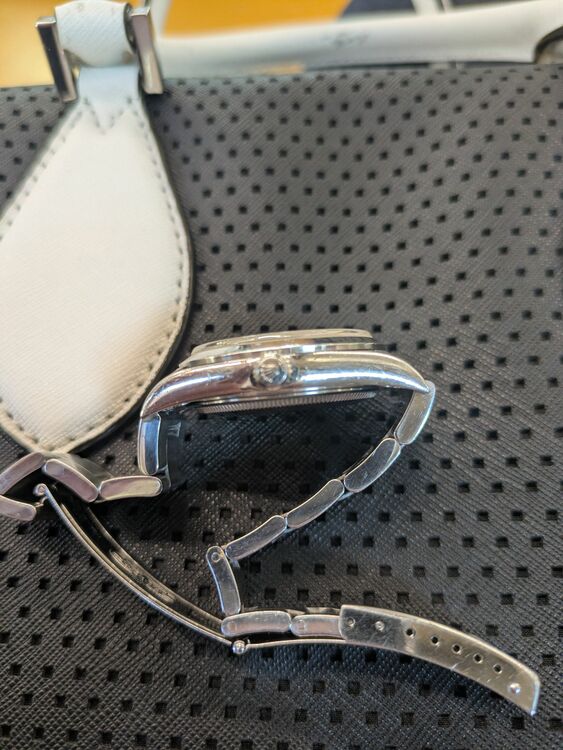 ロレックス エアキング 14000M（高級時計）の商品画像 - 査定依頼日：2025年11月3日 - 最高査定価格：680,000円