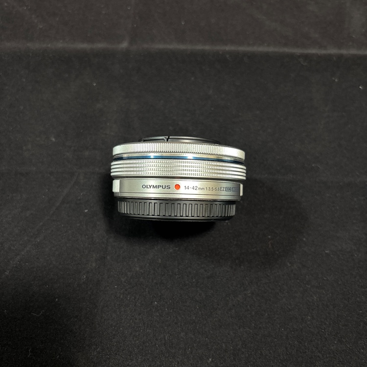 PEN E-P7（カメラ）の商品画像 - 査定依頼日：2026年1月21日 - 最高査定価格：64,000円