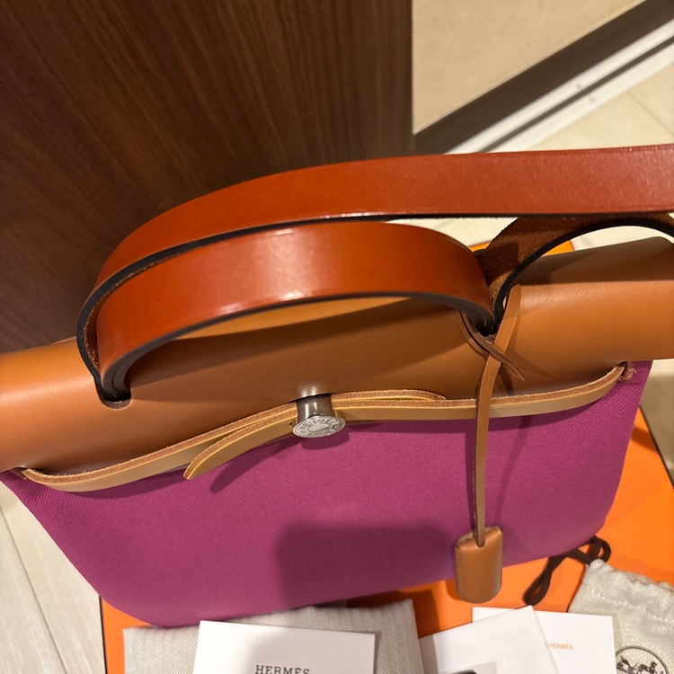 エールバッグジップpm31 ローズパープル（ブランドバッグ）の商品画像 - 査定依頼日：2025年7月19日 - 最高査定価格：270,000円