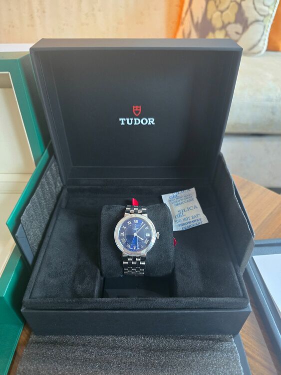 35800（高級時計）の商品画像 - 査定依頼日：2025年8月11日 - 最高査定価格：250,000円