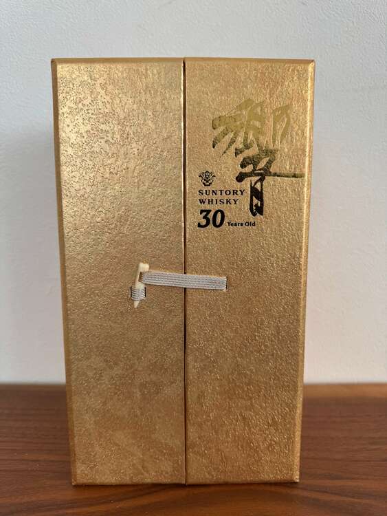 響30年 観音開き BOTTLE No.00435（お酒）の商品画像 - 査定依頼日：2025年1月11日 - 最高査定価格：700,000円