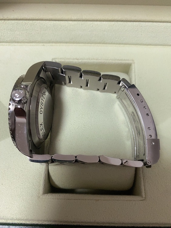 ロレックス シードゥエラー 1660（高級時計）の商品画像 - 査定依頼日：2026年3月29日 - 最高査定価格：1,470,000円