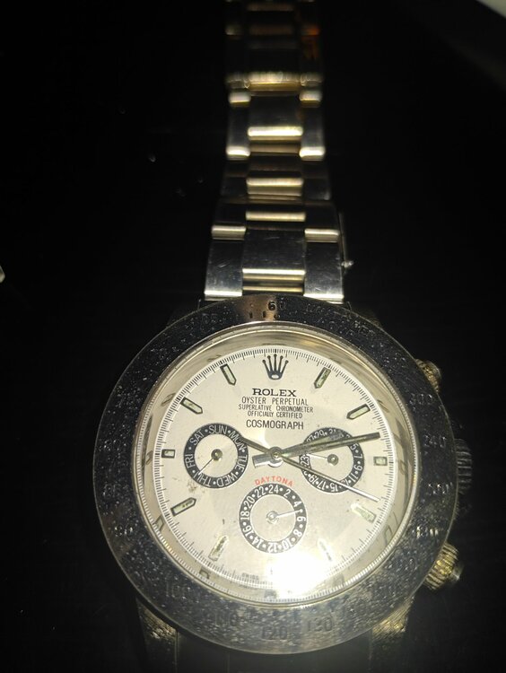 Rolex Cosmograph Daytona รุ่น 16520 （高級時計）の商品画像 - 査定依頼日：2026年3月28日 - 最高査定価格：100,000円