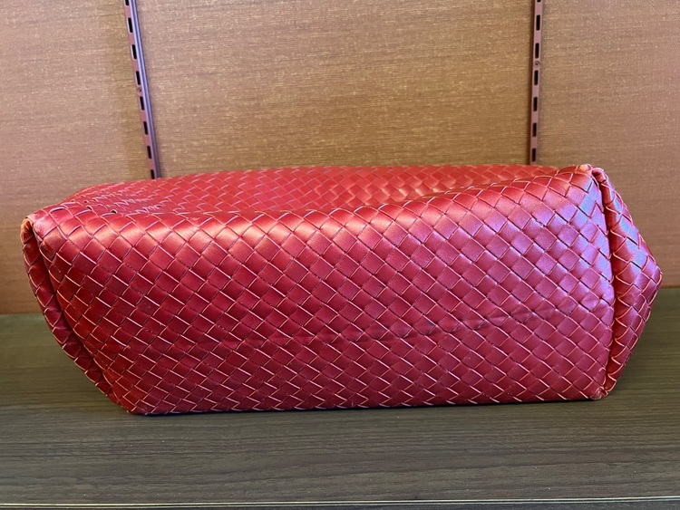 イントレチャート（ブランドバッグ）の商品画像 - 査定依頼日：2025年10月6日 - 最高査定価格：35,000円