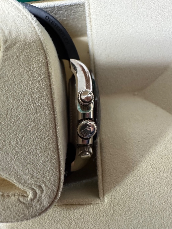 ロレックス デイトナ 116519l（高級時計）の商品画像 - 査定依頼日：2025年10月19日 - 最高査定価格：6,100,000円