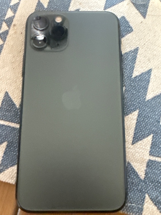 iPhone iPhone11 Pro 256GB au（スマホ）の商品画像 - 査定依頼日：2026年6月12日 - 最高査定価格：21,500円