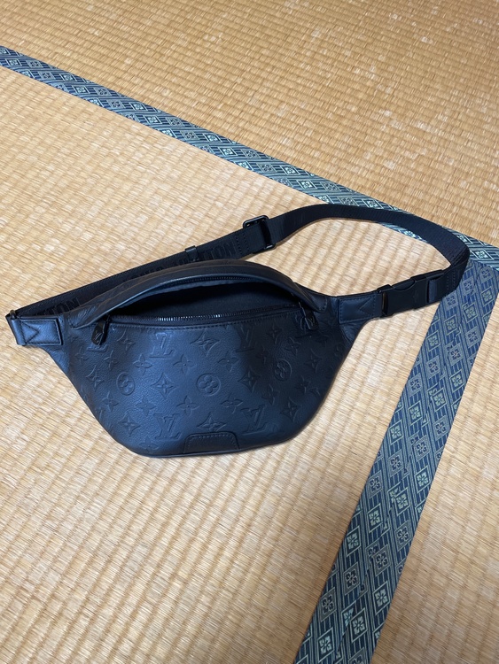 ディスカバリーバムバック（ブランドバッグ）の商品画像 - 査定依頼日：2026年4月2日 - 最高査定価格：210,000円