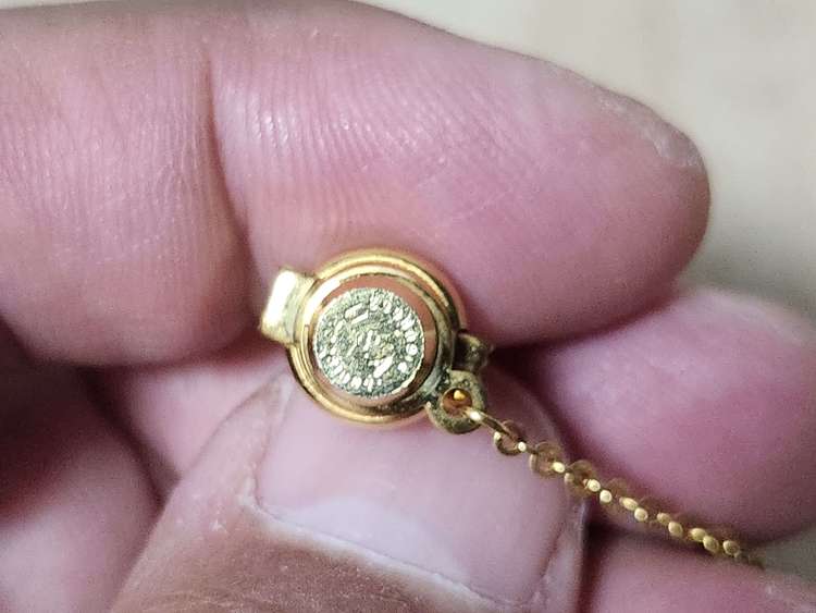 K18のメガネフレーム1、指輪2 、鼻あて2、タイピン1（金・貴金属）の商品画像 - 査定依頼日：2023年10月16日 - 最高査定価格：220,000円