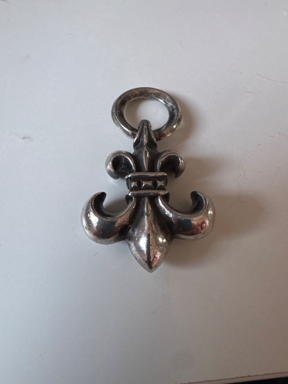 クロムハーツ BSフレアチャーム　シルバー925（古着・ファッション）の商品画像 - 査定依頼日：2026年2月5日 - 最高査定価格：133,000円