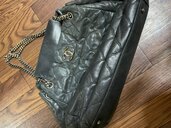 シャネル ラムスキン ココマーク Wチェーンショルダーバッグ ブラック（ブランドバッグ）の商品画像 - 査定依頼日：2025年4月30日 - 最高査定価格：220,000円