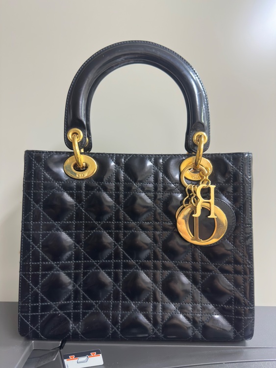 レディディオール（ブランドバッグ）の商品画像 - 査定依頼日：2025年7月14日 - 最高査定価格：150,000円