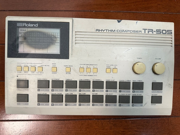 TR-505（ピアノ・楽器・PA機材）の商品画像 - 査定依頼日：2026年5月19日 - 最高査定価格：5,000円