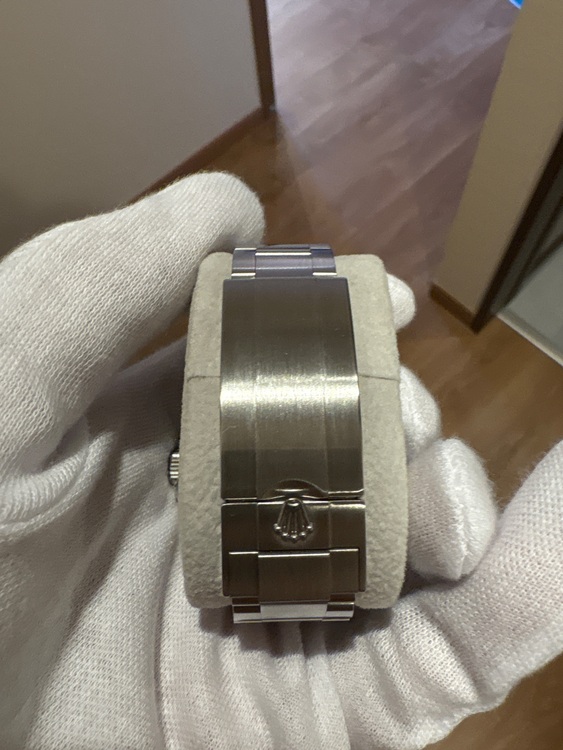 ロレックス サブマリーナー 126610Lv（高級時計）の商品画像 - 査定依頼日：2025年9月26日 - 最高査定価格：2,200,000円