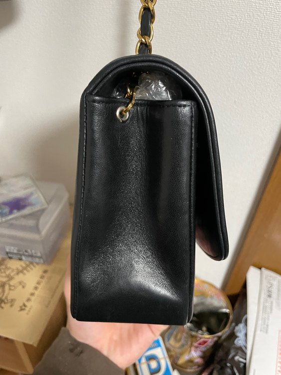 ダイアナフラップ（ブランドバッグ）の商品画像 - 査定依頼日：2022年12月5日