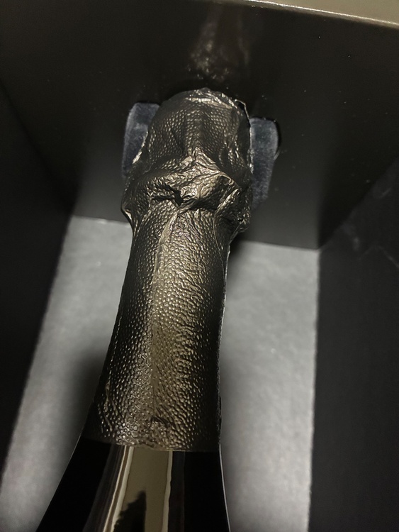 シャンパン ドン・ペリニヨン（お酒）の商品画像 - 査定依頼日：2026年9月12日 - 最高査定価格：23,000円