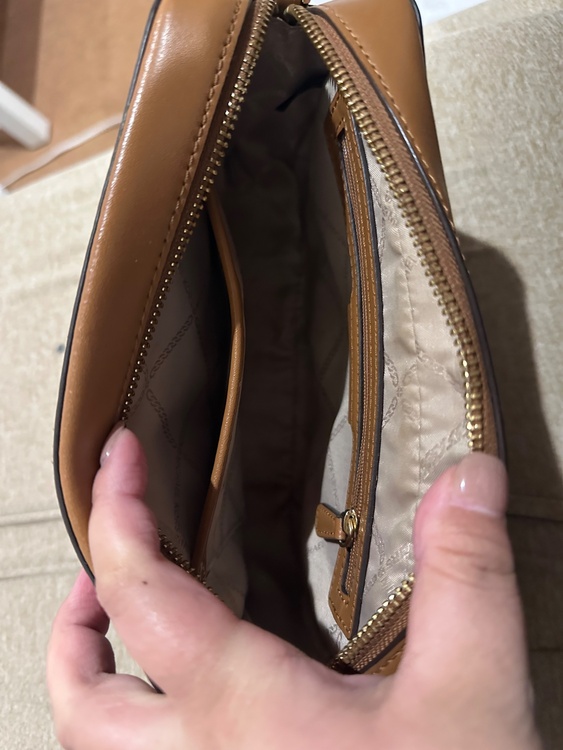 MICHEAL KORS ジェットセットトラベル（ブランドバッグ）の商品画像 - 査定依頼日：2026年1月18日 - 最高査定価格：100,000円