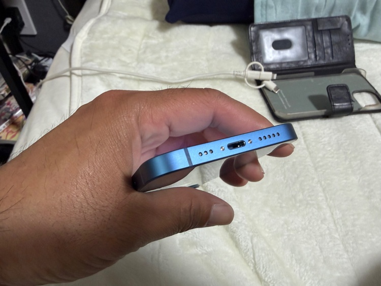 iPhone 13 256GB SIMフリー（スマホ）の商品画像 - 査定依頼日：2026年4月27日 - 最高査定価格：38,000円