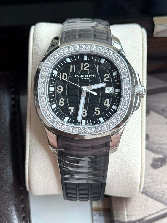 Patek Philippe Aquanaut Luce 5267A-001（高級時計）の商品画像 - 査定依頼日：2026年6月12日 - 最高査定価格：1,050,000円