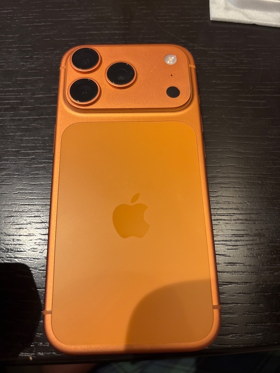 iPhone iPhone 17 Pro 256GB SIMフリー（スマホ）の商品画像 - 査定依頼日：2026年9月7日 - 最高査定価格：137,500円