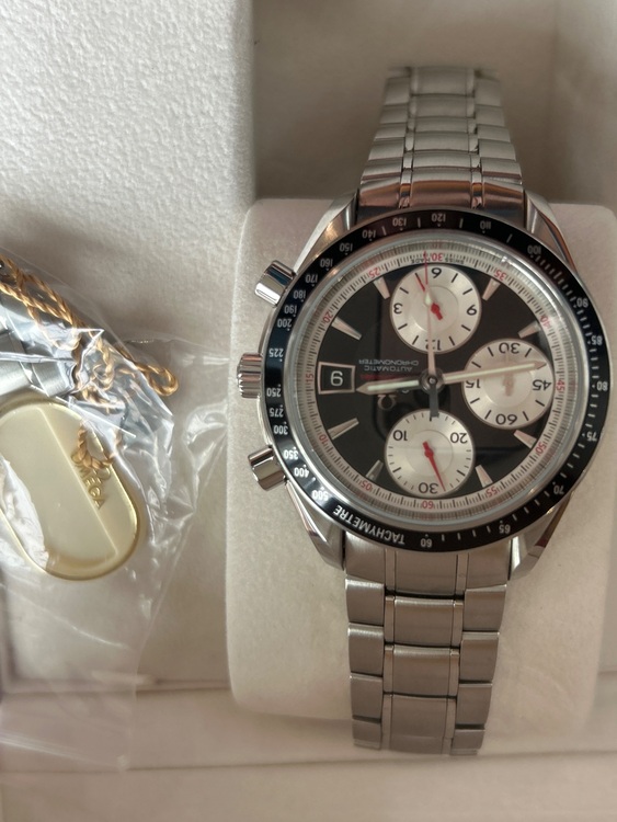 オメガ スピードマスター 3210510（高級時計）の商品画像 - 査定依頼日：2025年6月14日 - 最高査定価格：330,000円