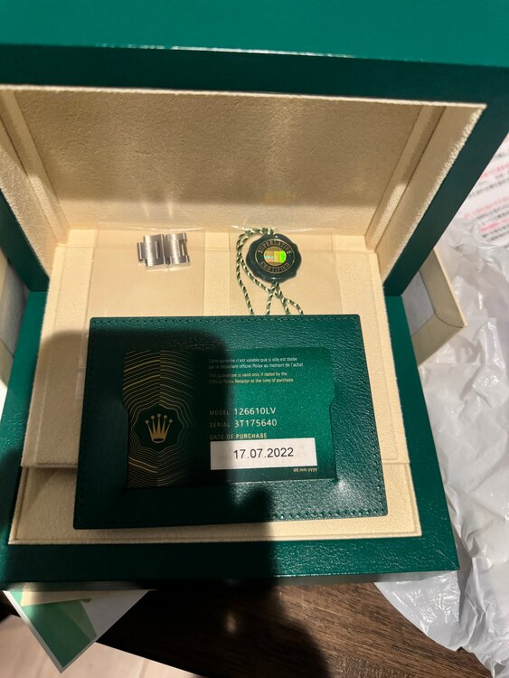 ロレックス サブマリーナー （高級時計）の商品画像 - 査定依頼日：2025年3月18日 - 最高査定価格：1,980,000円