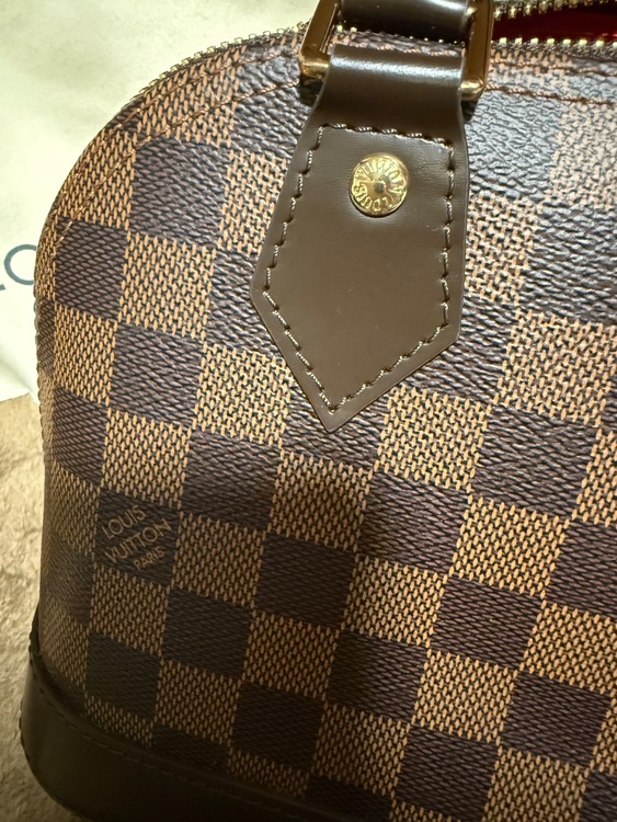 ルイヴィトン アルマ （ブランドバッグ）の商品画像 - 査定依頼日：2025年11月8日 - 最高査定価格：180,000円