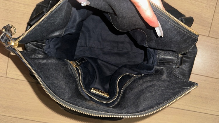 ミュウミュウ  （ブランドバッグ）の商品画像 - 査定依頼日：2025年8月13日 - 最高査定価格：50,000円