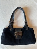 FENDI Baguette Bag（ブランドバッグ）の商品画像 - 査定依頼日：2026年8月22日 - 最高査定価格：150,000円
