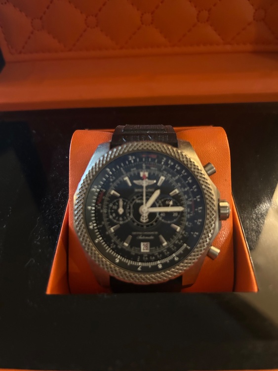 ブライトリング その他 Ref.No.E27365（高級時計）の商品画像 - 査定依頼日：2025年6月30日 - 最高査定価格：550,000円