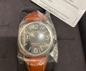 ラジオミールブラックシール（高級時計）の商品画像 - 査定依頼日：2023年8月29日 - 最高査定価格：500,000円