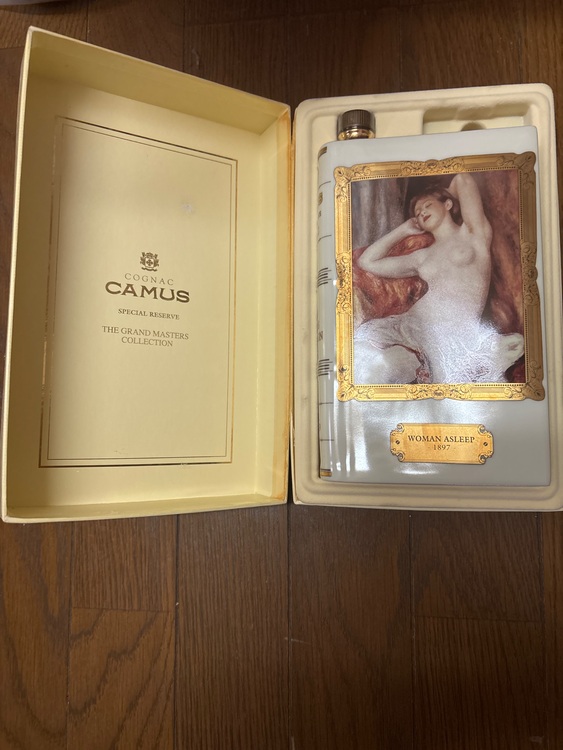 ブランデー カミュ （お酒）の商品画像 - 査定依頼日：2025年6月22日 - 最高査定価格：8,500円