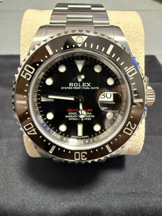 ロレックス シードゥエラー ノークラウン（高級時計）の商品画像 - 査定依頼日：2025年5月4日 - 最高査定価格：1,700,000円