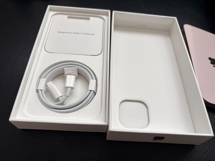 iPhone 13 128GB 楽天モバイル（スマホ）の商品画像 - 査定依頼日：2026年4月14日 - 最高査定価格：100,000円