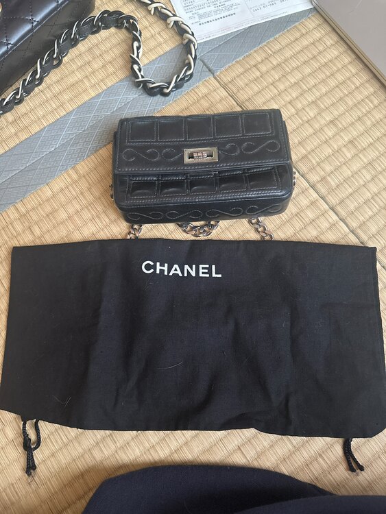 6482294（ブランドバッグ）の商品画像 - 査定依頼日：2025年4月11日 - 最高査定価格：350,000円