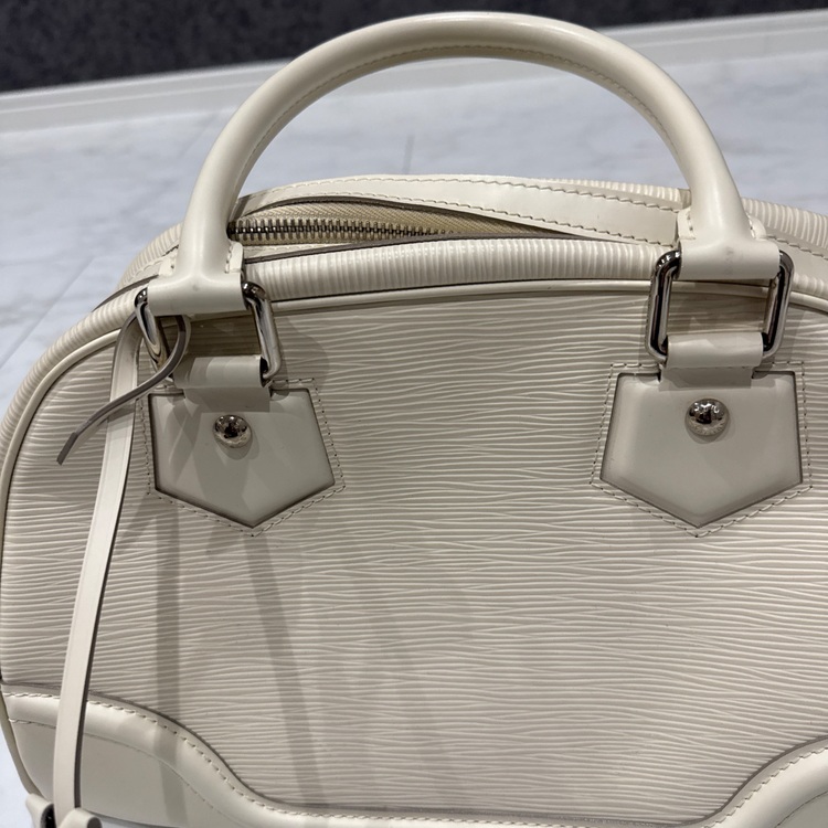 ルイヴィトン エピ （ブランドバッグ）の商品画像 - 査定依頼日：2025年11月11日 - 最高査定価格：60,000円