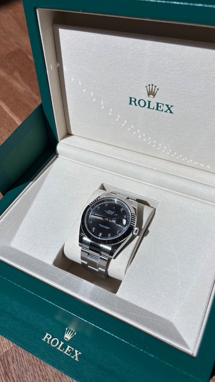 ロレックス デイトジャスト 126334（高級時計）の商品画像 - 査定依頼日：2025年9月19日 - 最高査定価格：2,110,000円