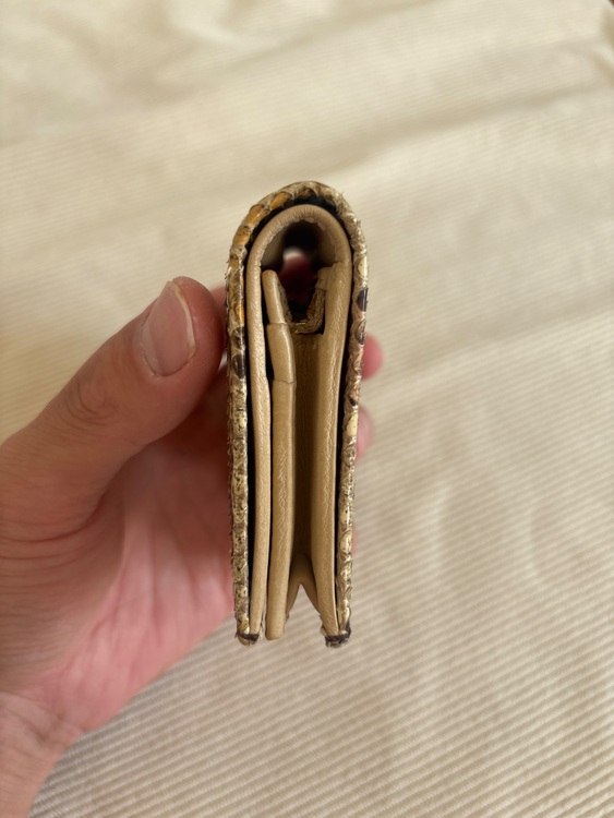 グッチ マーモント コンパクトウォレット（古着・ファッション）の商品画像 - 査定依頼日：2025年10月15日 - 最高査定価格：100,000円