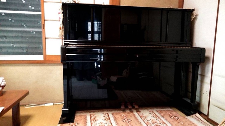 UX1（ピアノ・楽器・PA機材）の商品画像 - 査定依頼日：2025年10月21日 - 最高査定価格：100,000円