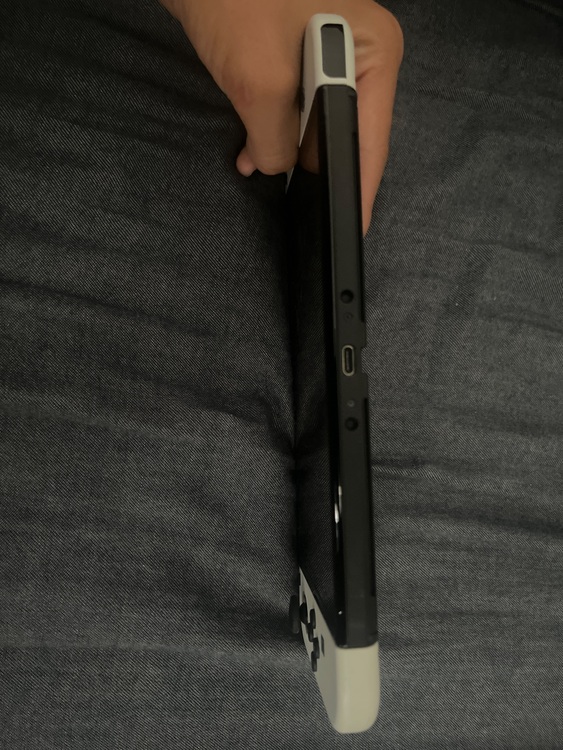 任天堂スイッチ（ゲーム機本体・ゲームソフト）の商品画像 - 査定依頼日：2025年8月6日 - 最高査定価格：20,000円