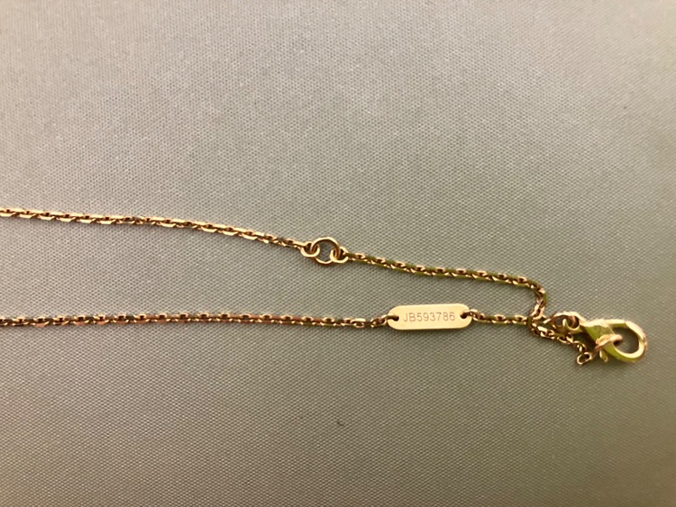 VCA ネックレス（宝石）の商品画像 - 査定依頼日：2025年8月30日 - 最高査定価格：370,000円