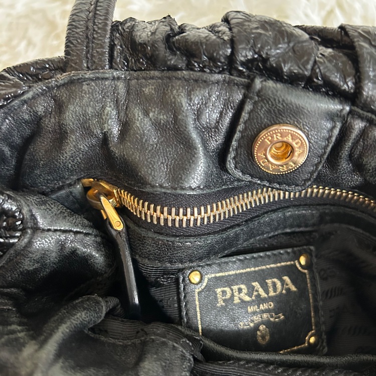 サイドリボン 2WAYトートバッグ　黒　レザー　ゴールド金具（ブランドバッグ）の商品画像 - 査定依頼日：2025年8月30日 - 最高査定価格：36,000円