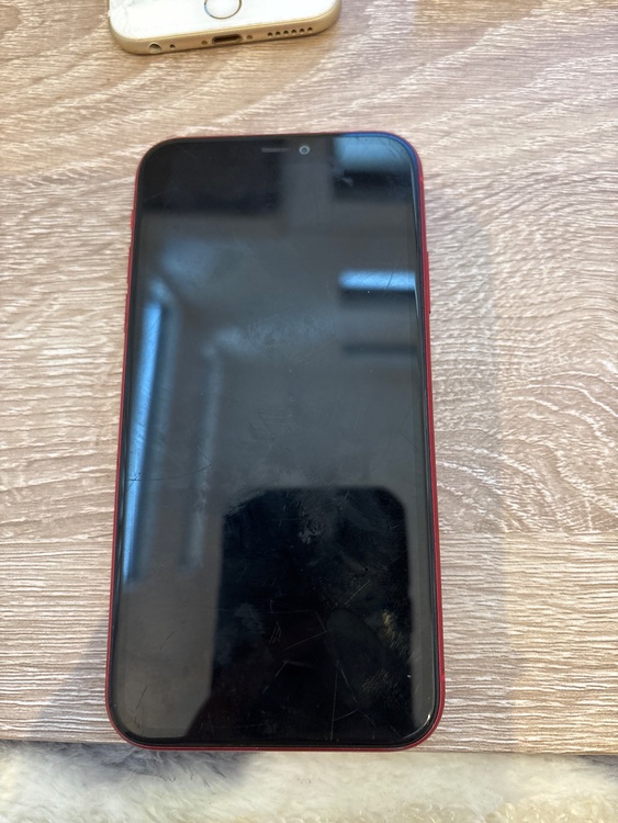 iPhone11（スマホ）の商品画像 - 査定依頼日：2025年11月9日 - 最高査定価格：25,000円