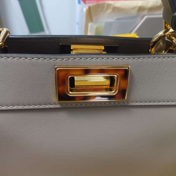 フェンディ  （ブランドバッグ）の商品画像 - 査定依頼日：2025年4月29日 - 最高査定価格：280,000円