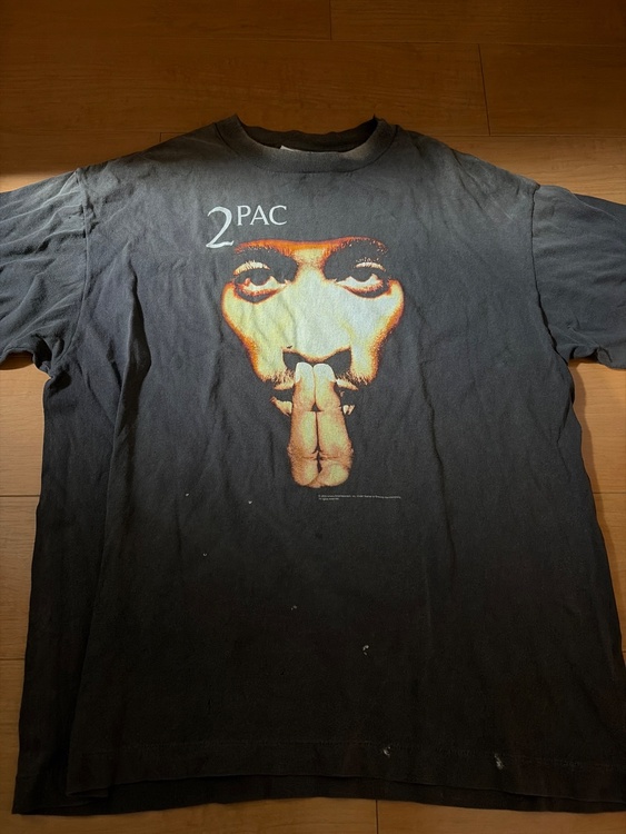 SAINT Mxxxxxx x 2PAC SS Tee "Black"（古着・ファッション）の商品画像 - 査定依頼日：2026年5月2日 - 最高査定価格：19,000円