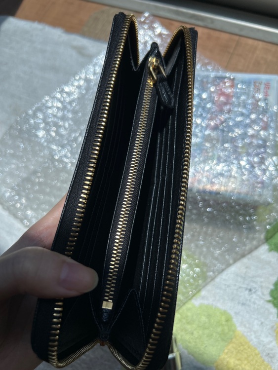 サフィアーノレザー　長財布（古着・ファッション）の商品画像 - 査定依頼日：2025年7月26日 - 最高査定価格：20,000円