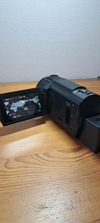SONY 4K HANDYCAM FDR-AX45（カメラ）の商品画像 - 査定依頼日：2026年5月25日 - 最高査定価格：64,100円
