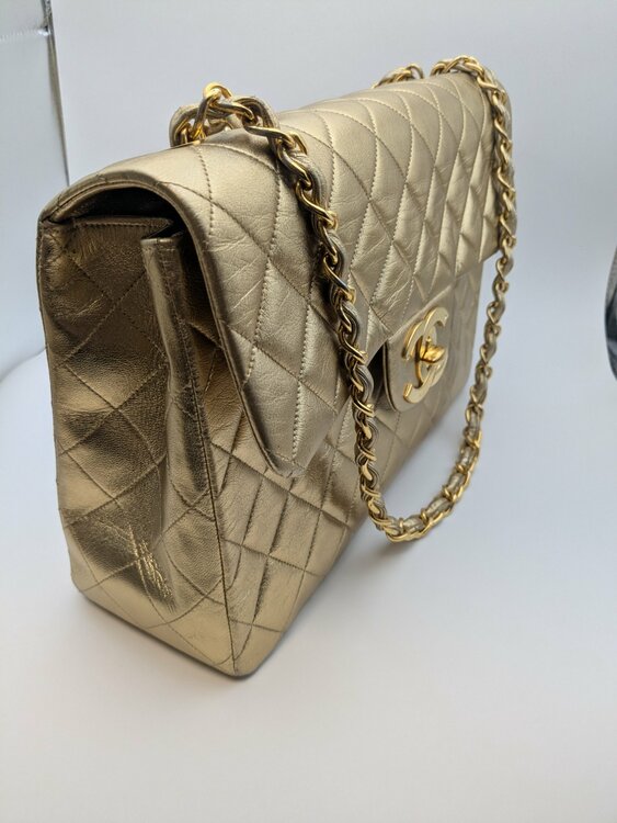 CHANELゴールドマトラッセ（ブランドバッグ）の商品画像 - 査定依頼日：2026年1月20日 - 最高査定価格：250,000円