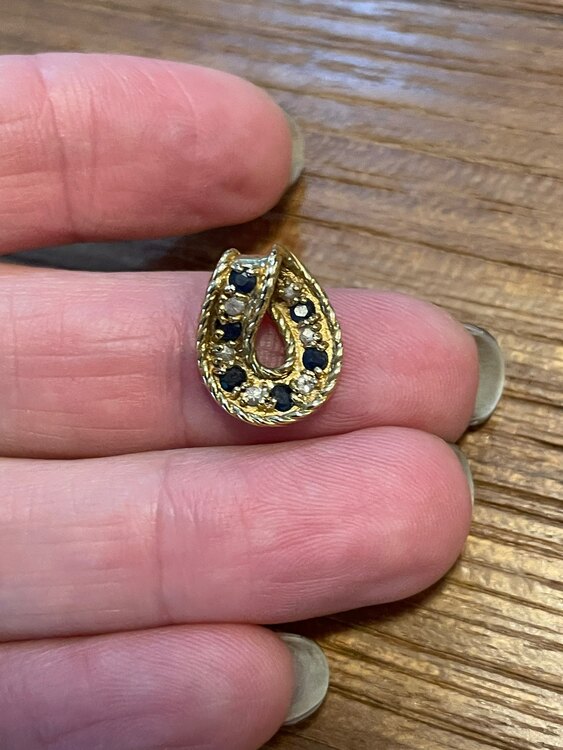 石付きリング（金・貴金属）の商品画像 - 査定依頼日：2025年4月28日 - 最高査定価格：250,000円